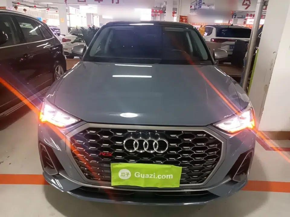 Audi Q3 Sportback 2023 40 TFSI RS Edition Performance Model — миниатюра 2