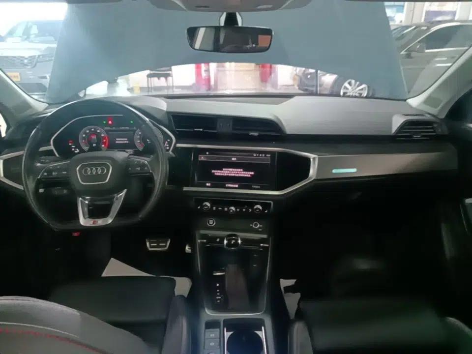 Audi Q3 Sportback 2023 40 TFSI RS Edition Performance Model — миниатюра 12