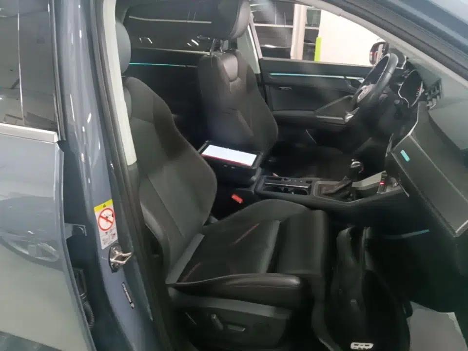 Audi Q3 Sportback 2023 40 TFSI RS Edition Performance Model — миниатюра 23