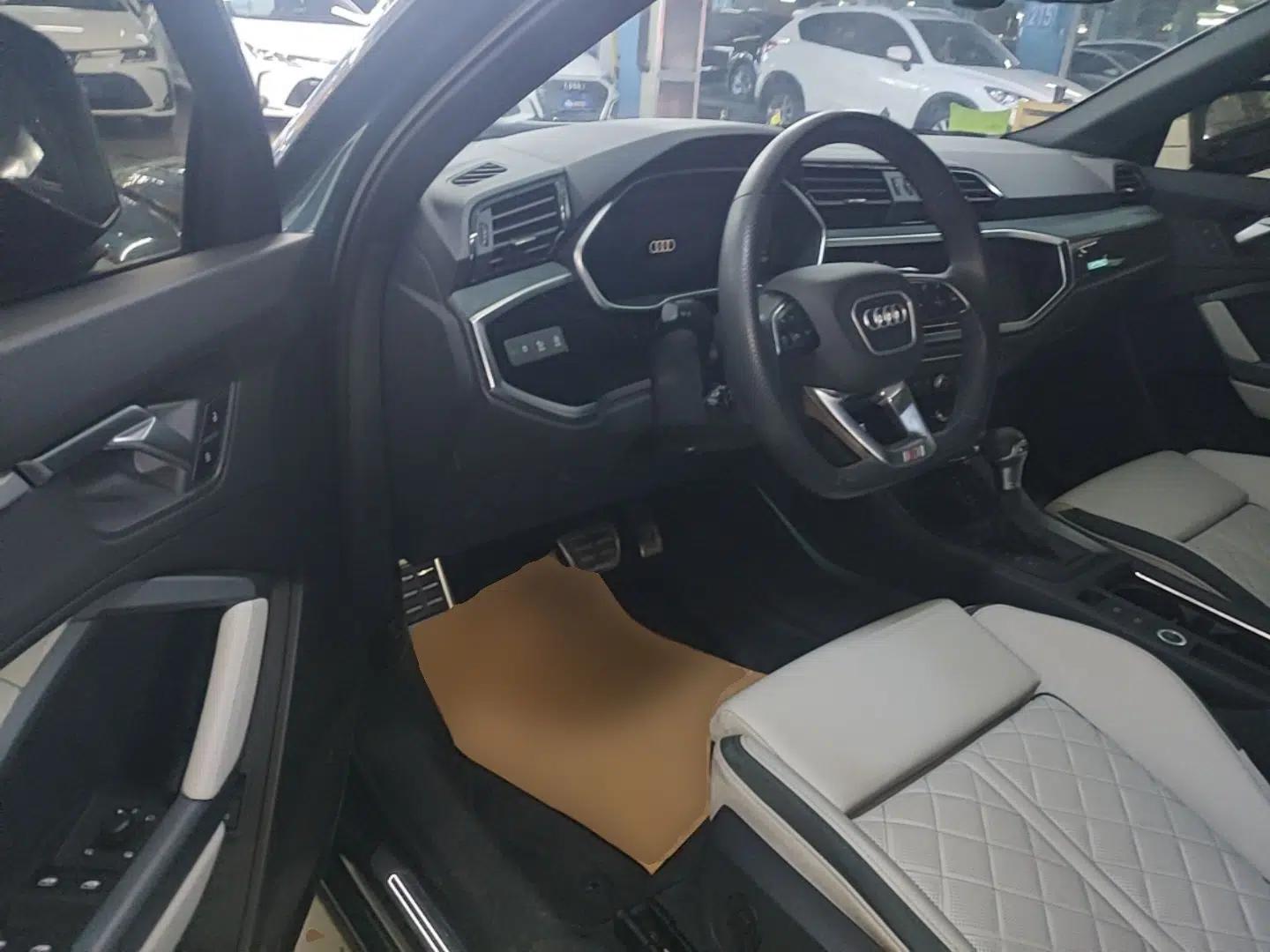 Audi Q3 Sportback 2024 45 TFSI quattro Launch Special Edition — миниатюра 18
