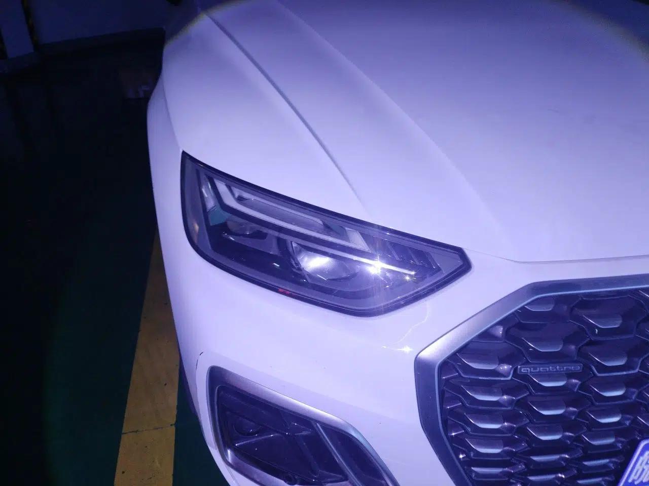 Audi Q5L Sportback 2022 40 TFSI Luxury Model — миниатюра 7