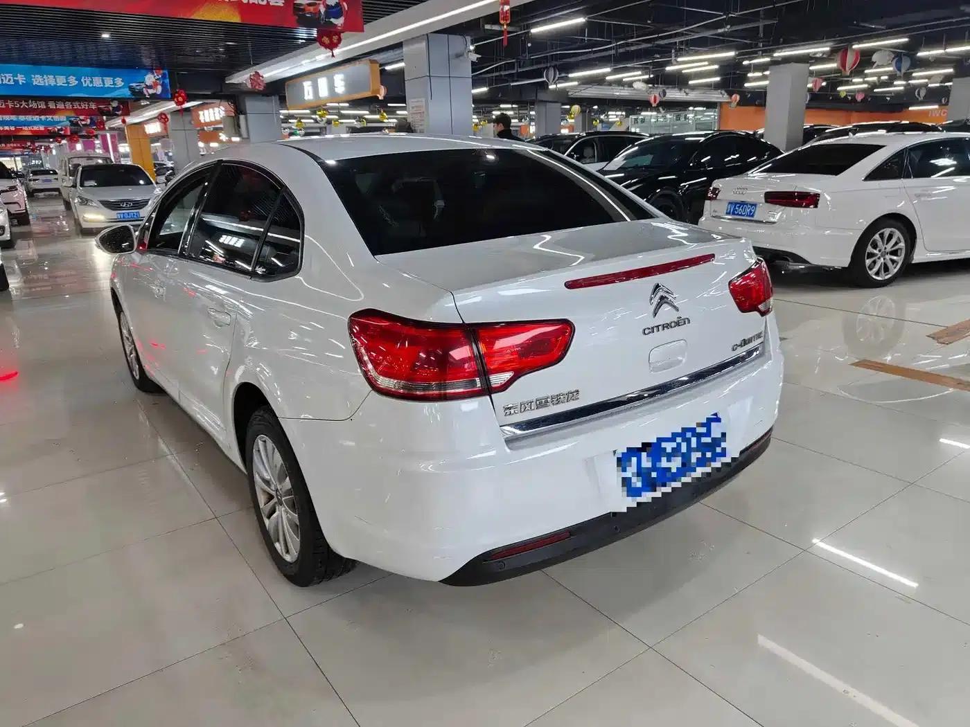 Sega 2014 VTS Edition 1.6L Automatic Premium Model — миниатюра 4