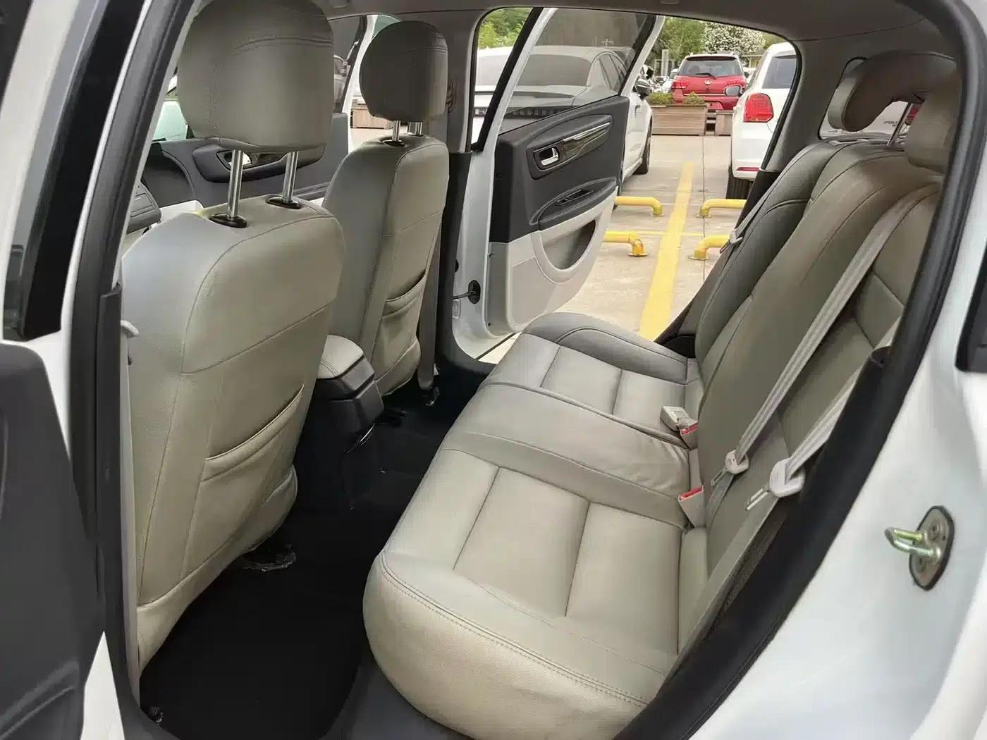 Citroën C4 2016 Classic Sedan 1.6L Automatic Premium Edition — миниатюра 5