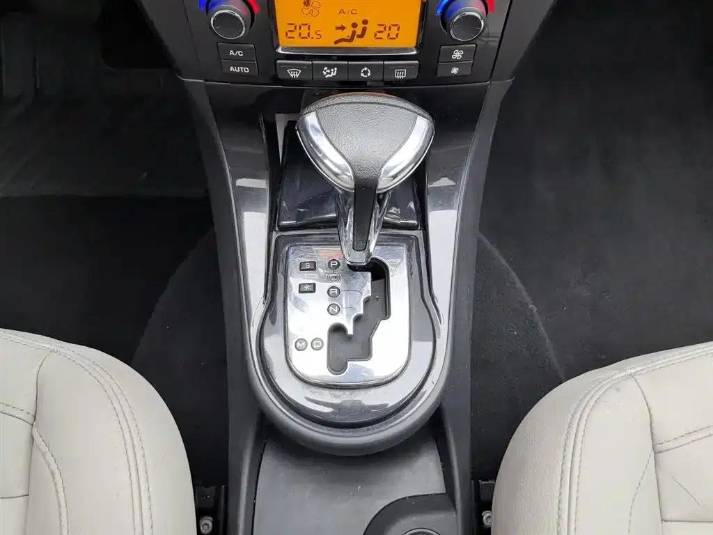 Citroën C4 2013 Sedan 1.6L Automatic Premium Edition — миниатюра 13