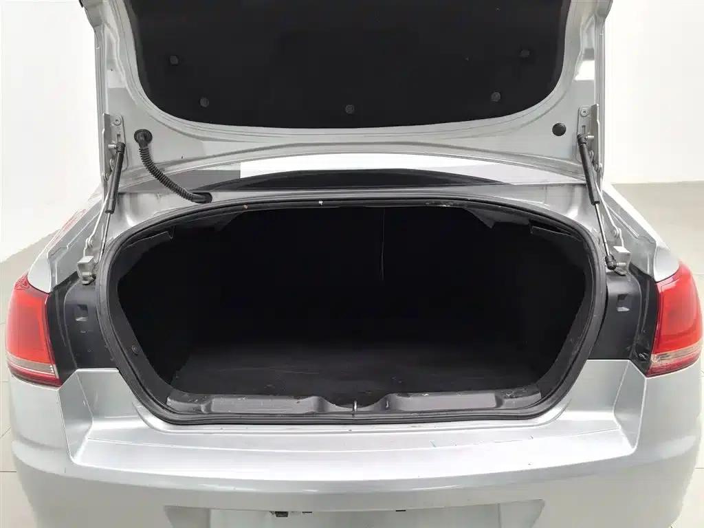 Citroën C4 2013 Sedan 1.6L Automatic Premium Edition — миниатюра 16