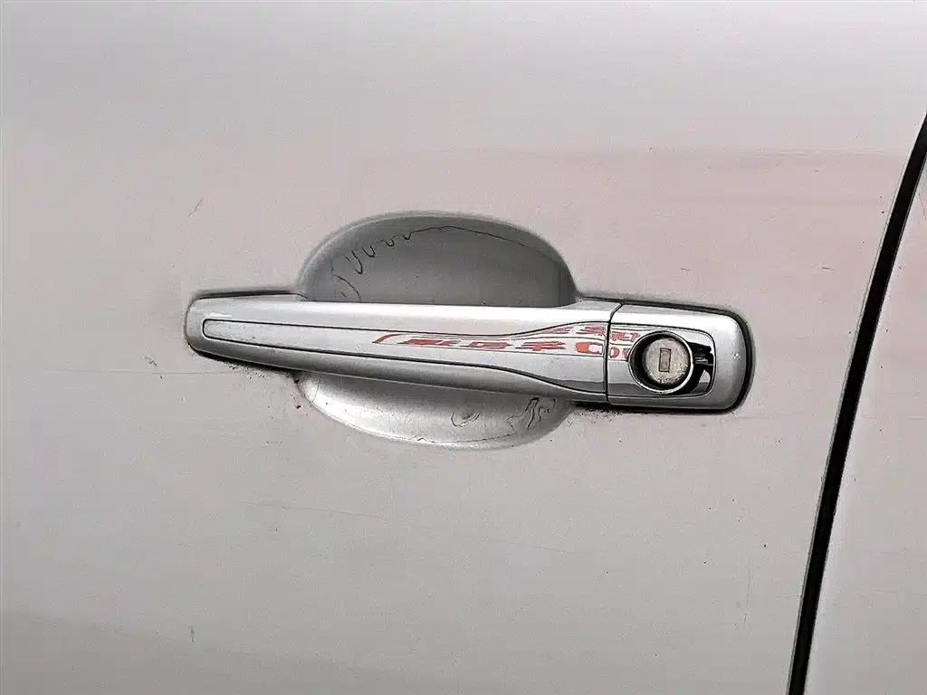 Citroën C4 2013 Sedan 1.6L Automatic Premium Edition — миниатюра 18