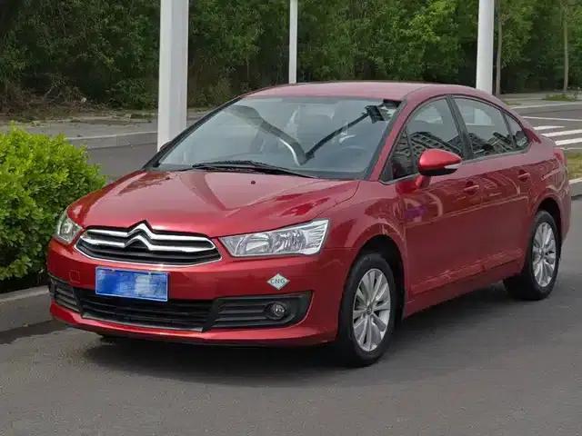 Citroën C4 2013 Sedan 1.6L Manual Premium Edition