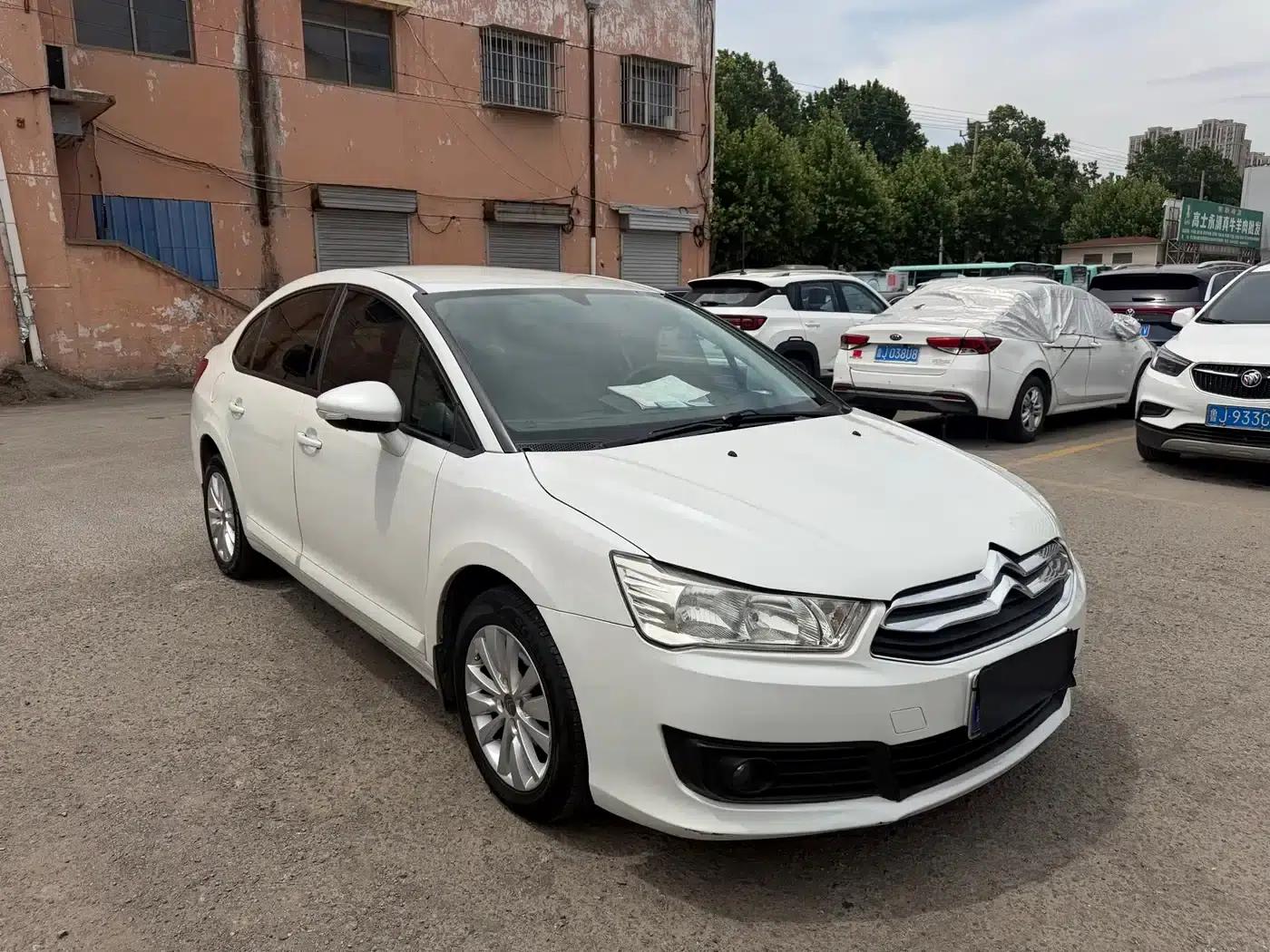 Sega 2014 VTS Edition 1.6L Automatic Premium Model — миниатюра 3