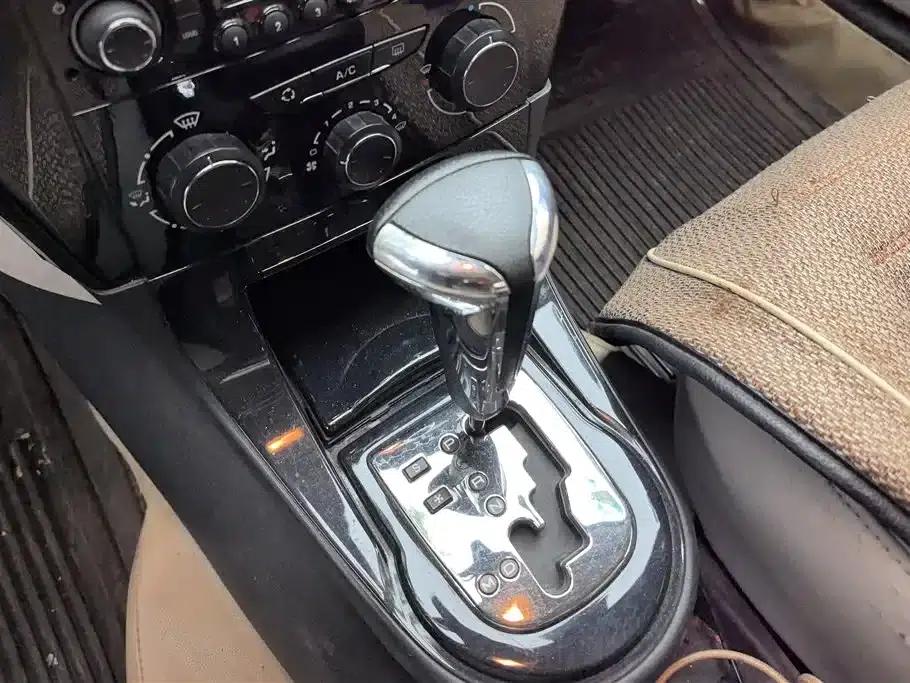 Citroën C4 2013 Sedan 1.6L Automatic Premium Edition — миниатюра 16