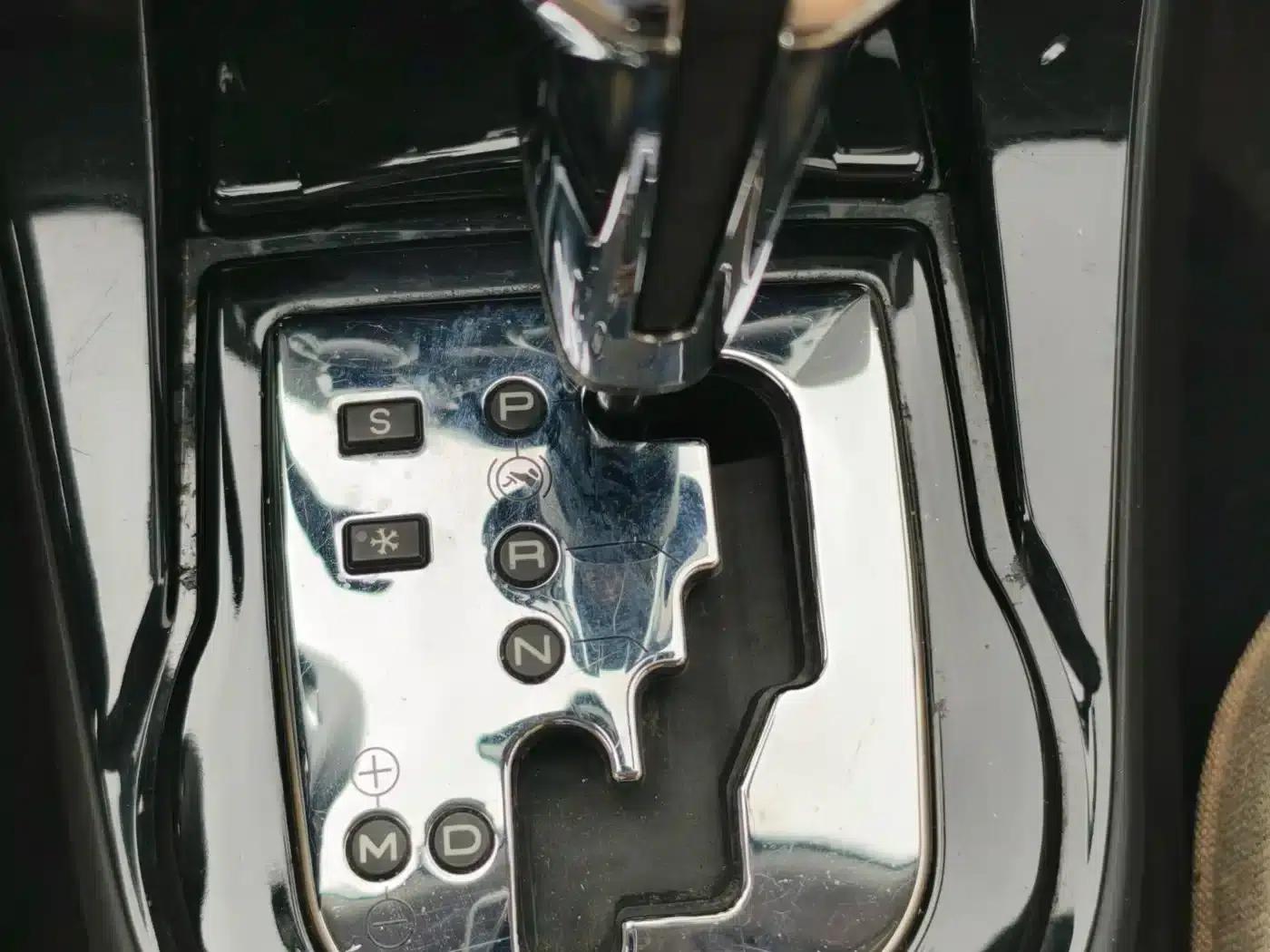 Sega 2014 VTS Edition 1.6L Automatic Premium Model — миниатюра 20