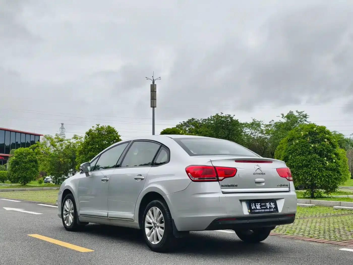 Sega 2014 VTS Edition 1.6L Automatic Premium Model — миниатюра 6
