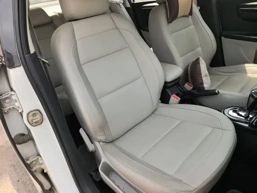 Citroën C4 2013 Sedan 1.6L Automatic Premium Edition — миниатюра 25