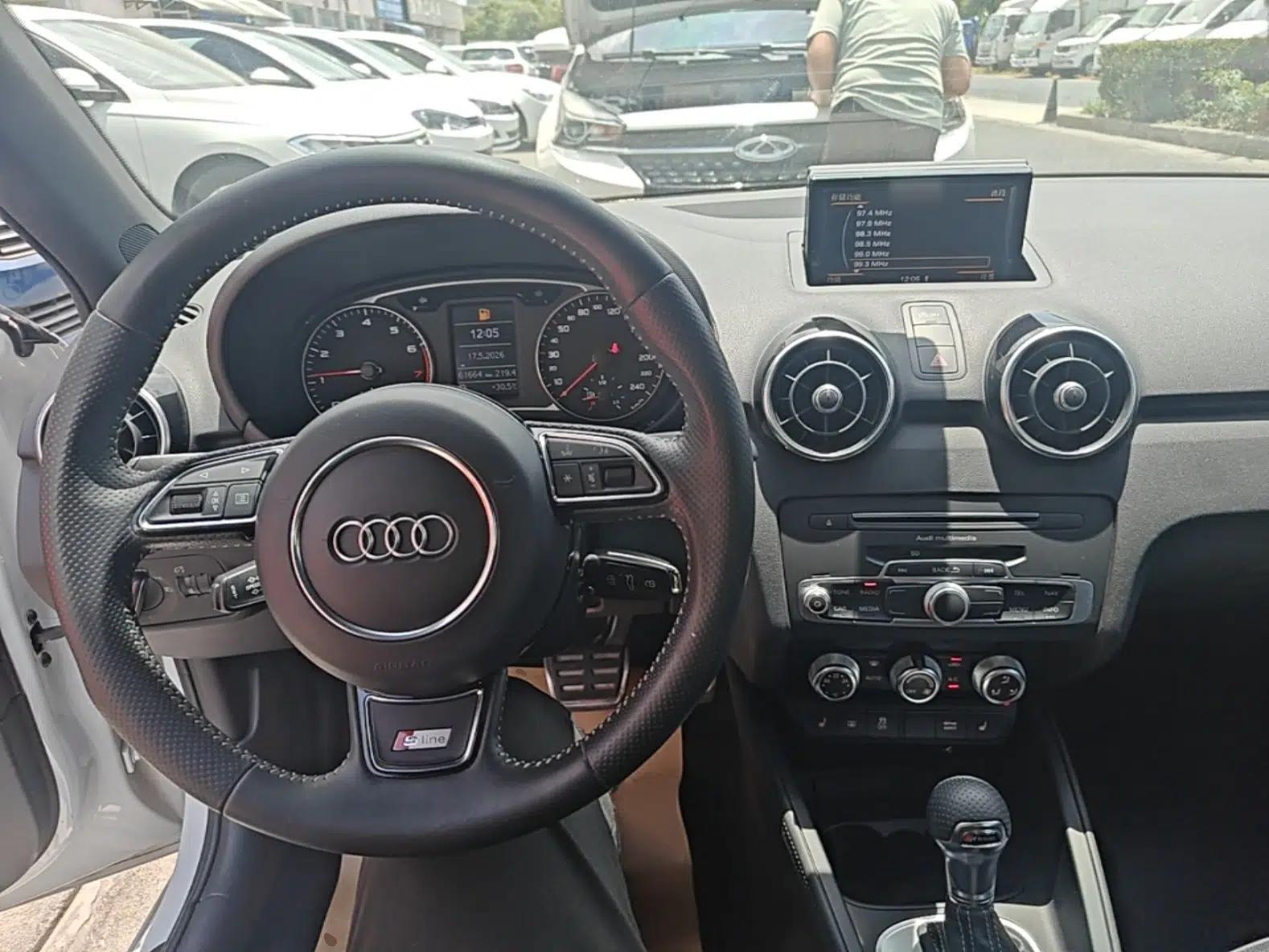 Audi A1 2016 30 TFSI Sportback S Line Sports Edition — миниатюра 13