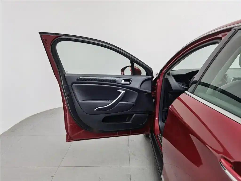 Citroën C5 2013 2.3L Automatic Luxury — миниатюра 8