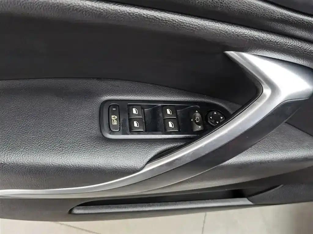 Citroën C5 2013 2.3L Automatic Luxury — миниатюра 9