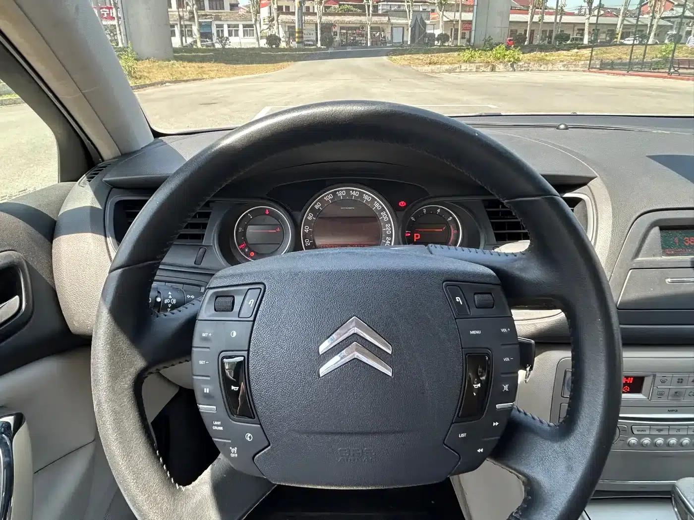 Citroën C5 2012 2.0L Automatic Premium Edition — миниатюра 11