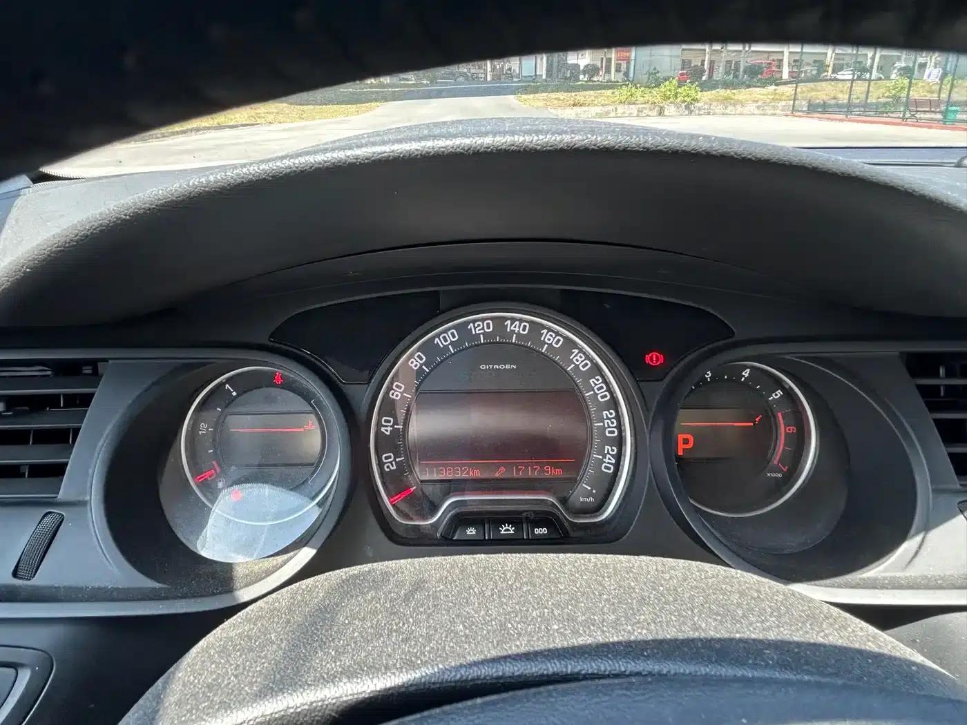 Citroën C5 2012 2.0L Automatic Premium Edition — миниатюра 12