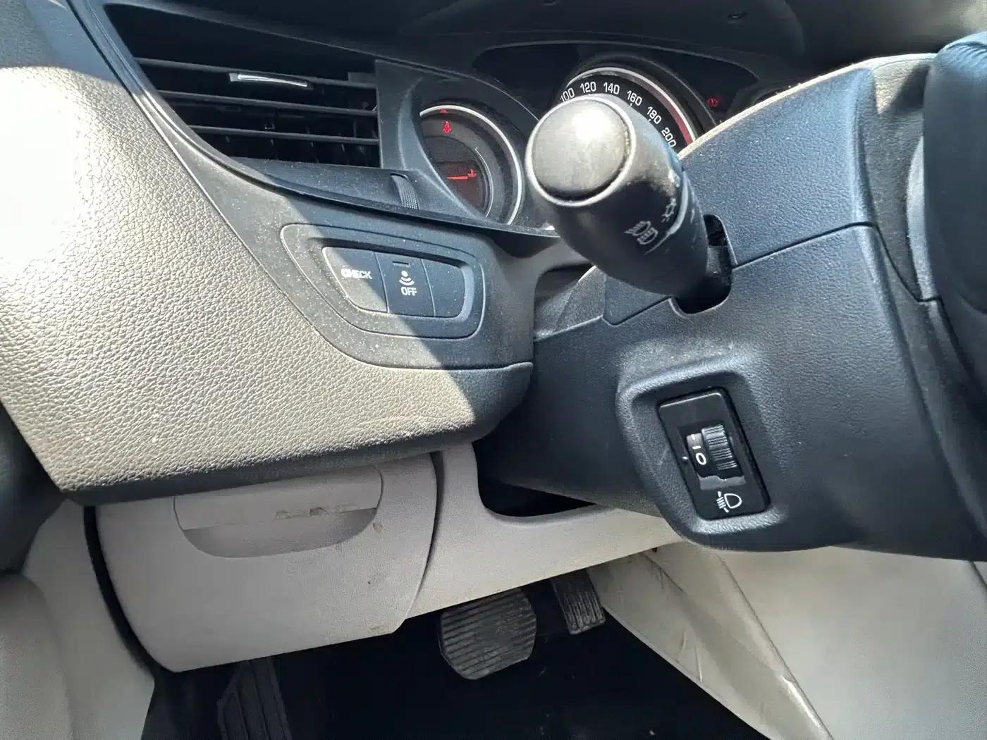 Citroën C5 2012 2.0L Automatic Premium Edition — миниатюра 13