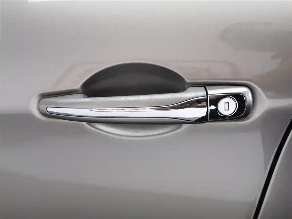 Citroën C5 2012 2.3L Automatic Premium Edition — миниатюра 18