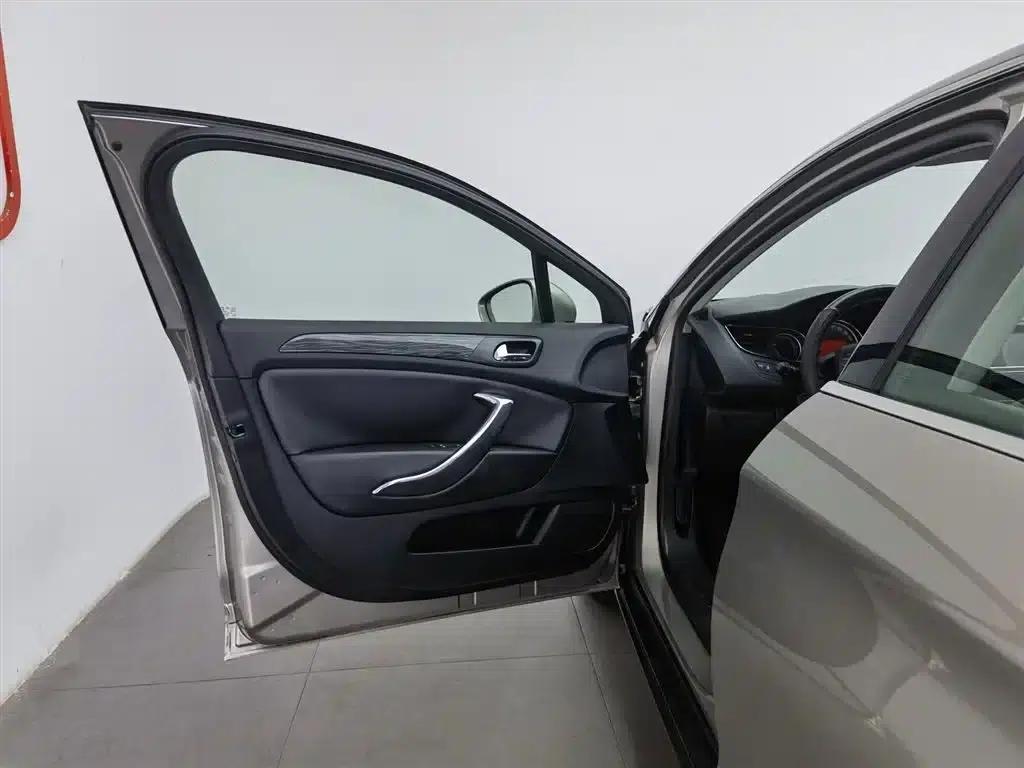 Citroën C5 2012 2.3L Automatic Premium Edition — миниатюра 8