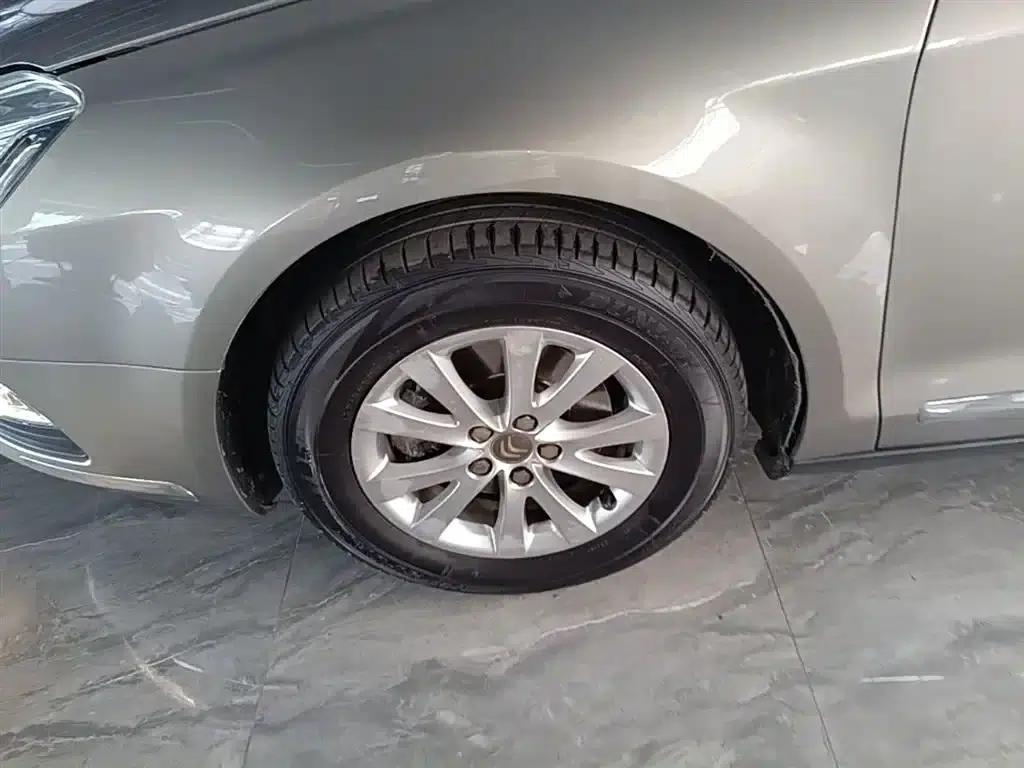 Citroën C5 2014 2.0L Automatic Premium Edition — миниатюра 23