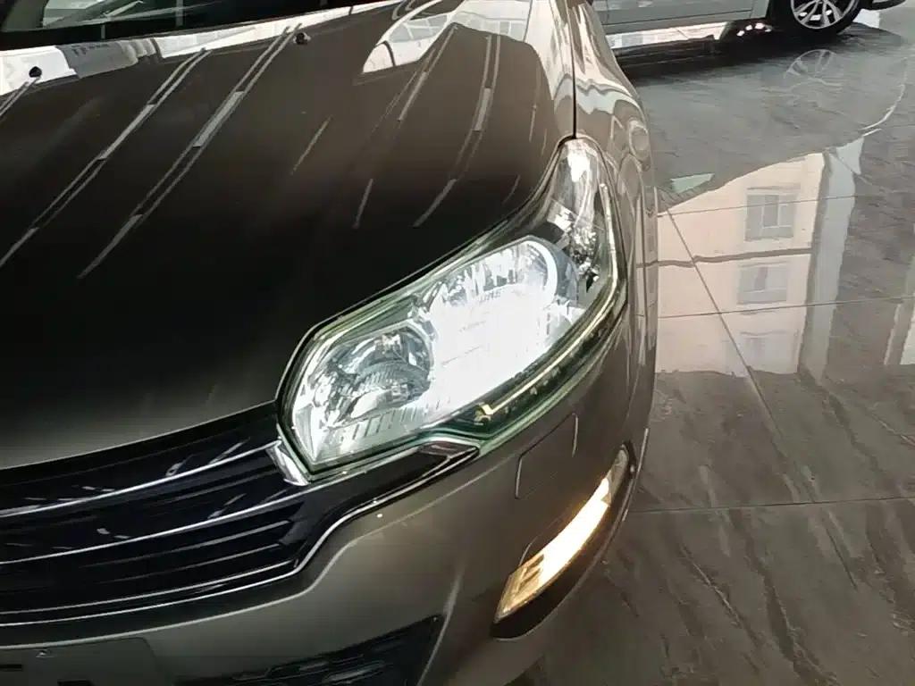 Citroën C5 2014 2.0L Automatic Premium Edition — миниатюра 24