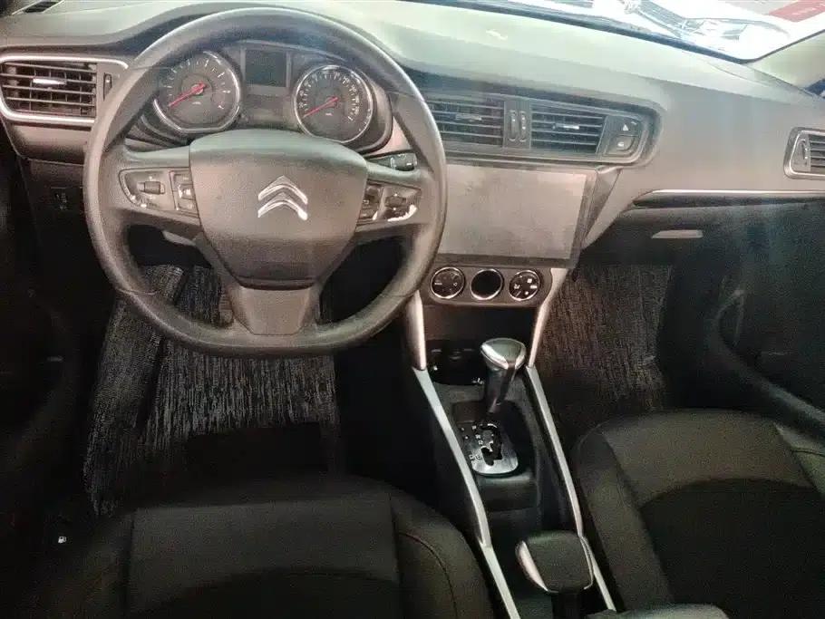 Citroën C3-XR 2018 1.6L Automatic Fashion Edition — миниатюра 12
