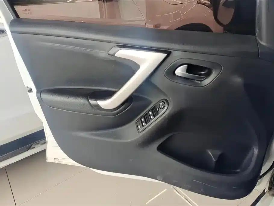 Citroën C3-XR 2018 1.6L Automatic Fashion Edition — миниатюра 7