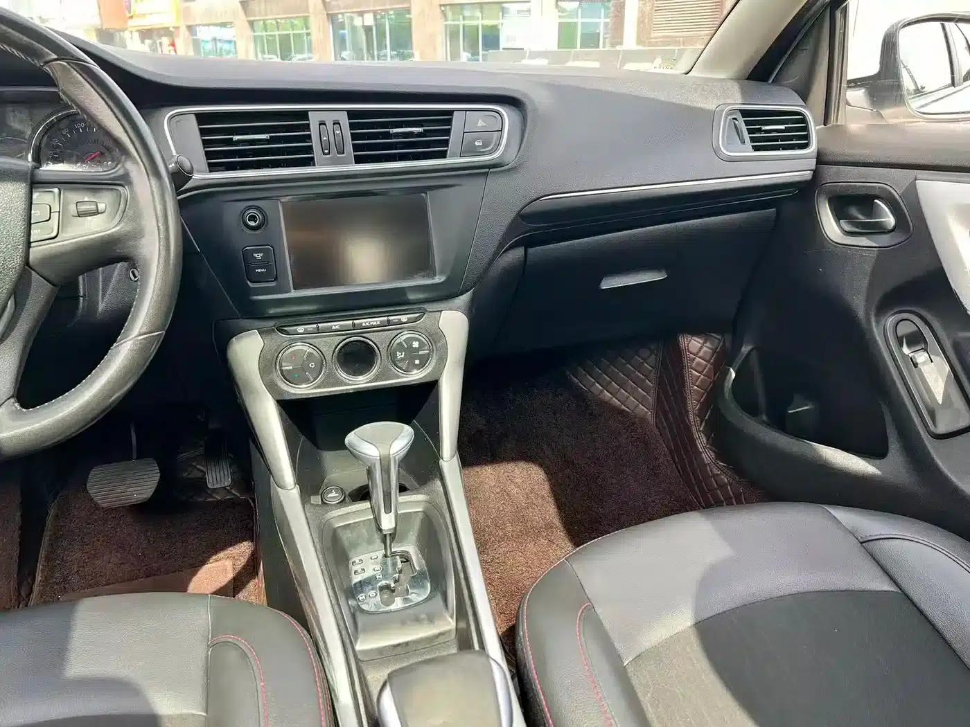Citroën C3-XR 2015 1.6L Automatic Pioneer Edition — миниатюра 15