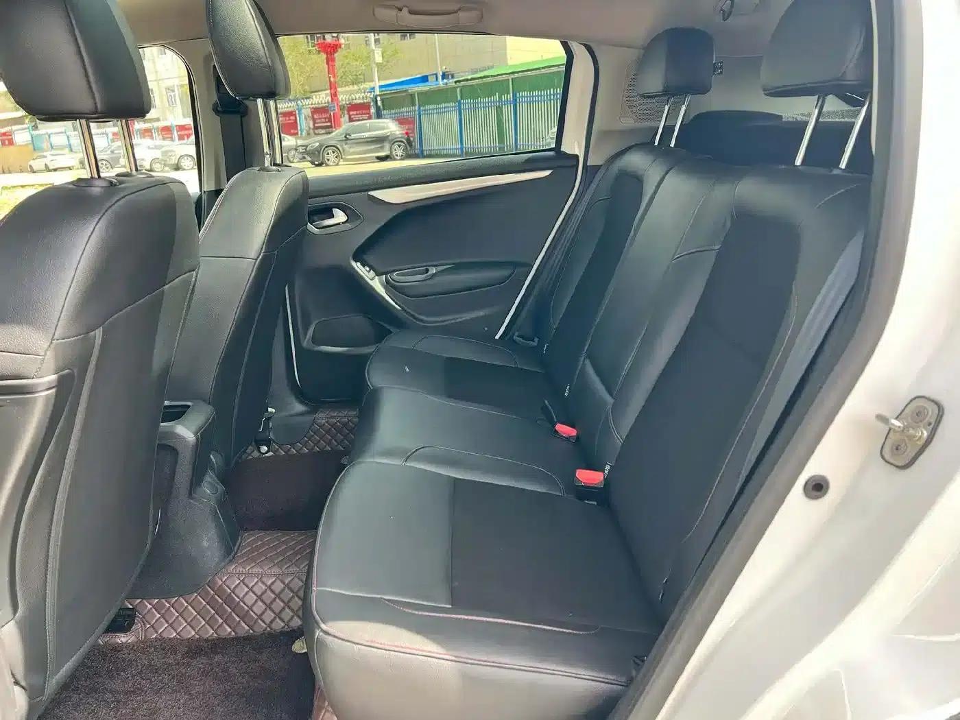 Citroën C3-XR 2015 1.6L Automatic Pioneer Edition — миниатюра 6