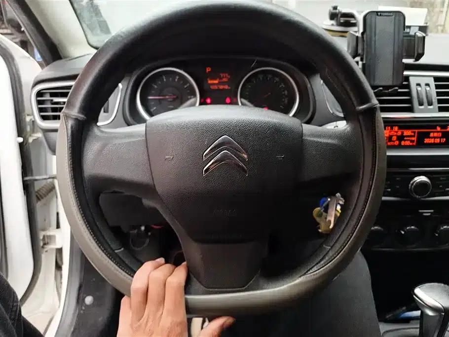 Citroën C3-XR 2018 1.6L Automatic Fashion Edition — миниатюра 15