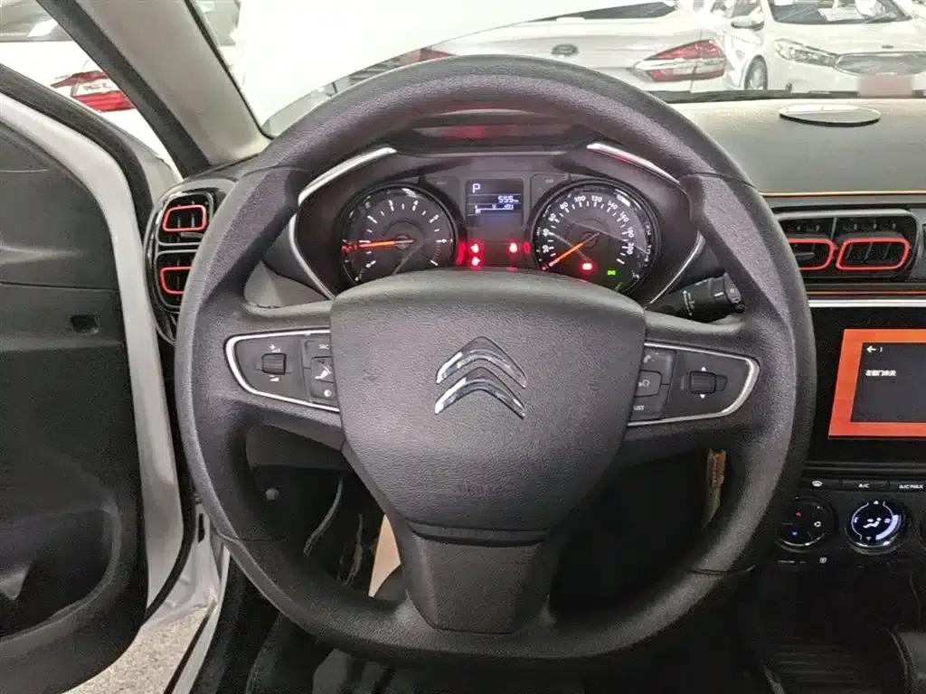 Citroën C3-XR 2019 1.6L Automatic Premium Edition — миниатюра 11