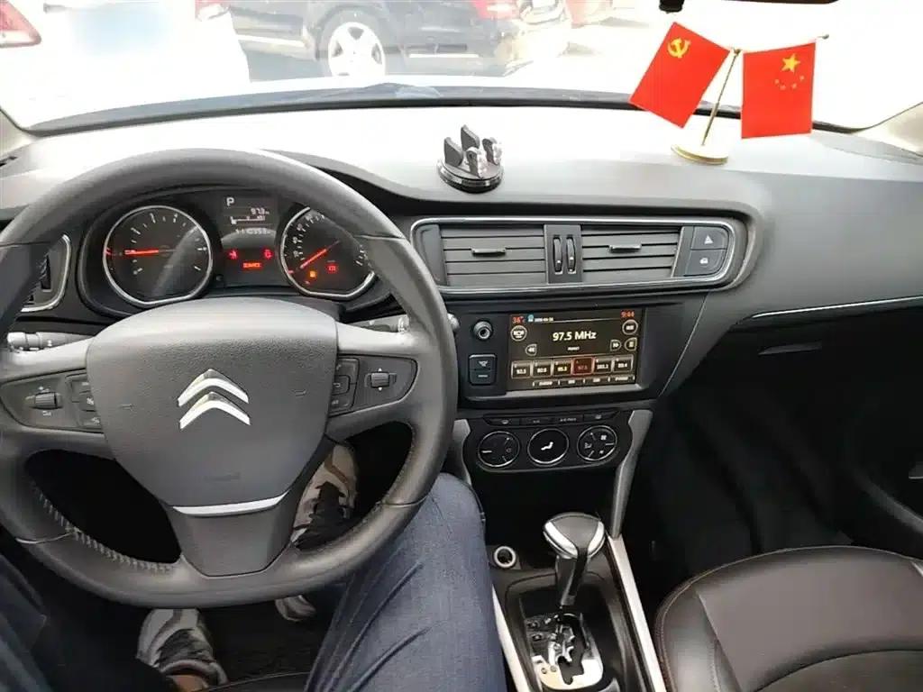 Citroën C3-XR 2015 1.6L Automatic Fashion Edition — миниатюра 10
