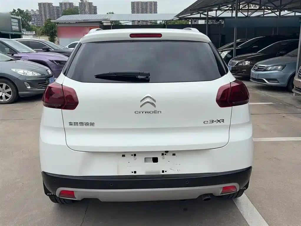 Citroën C3-XR 2015 1.6L Manual Pioneer Edition — миниатюра 4