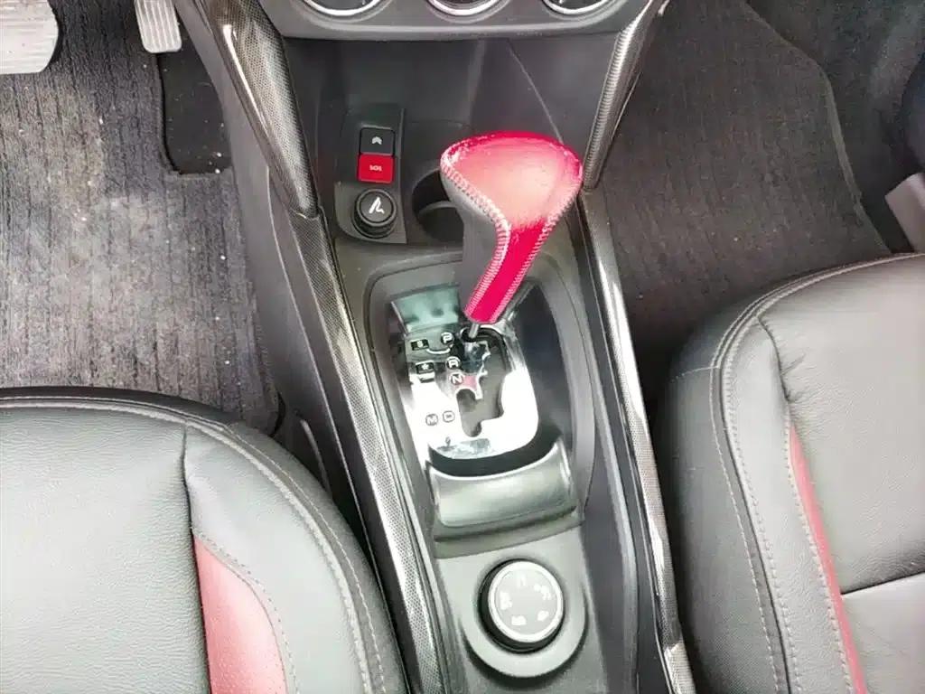 Citroën C3-XR 2015 1.6THP Automatic Flagship Model — миниатюра 14
