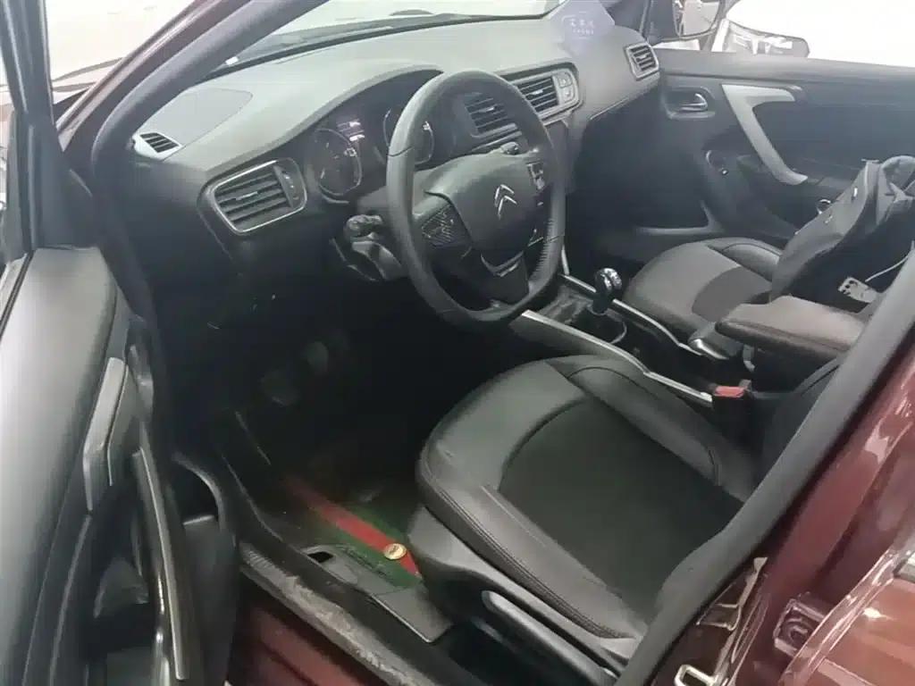 Citroën C3-XR 2015 1.6L Manual Pioneer Edition — миниатюра 16