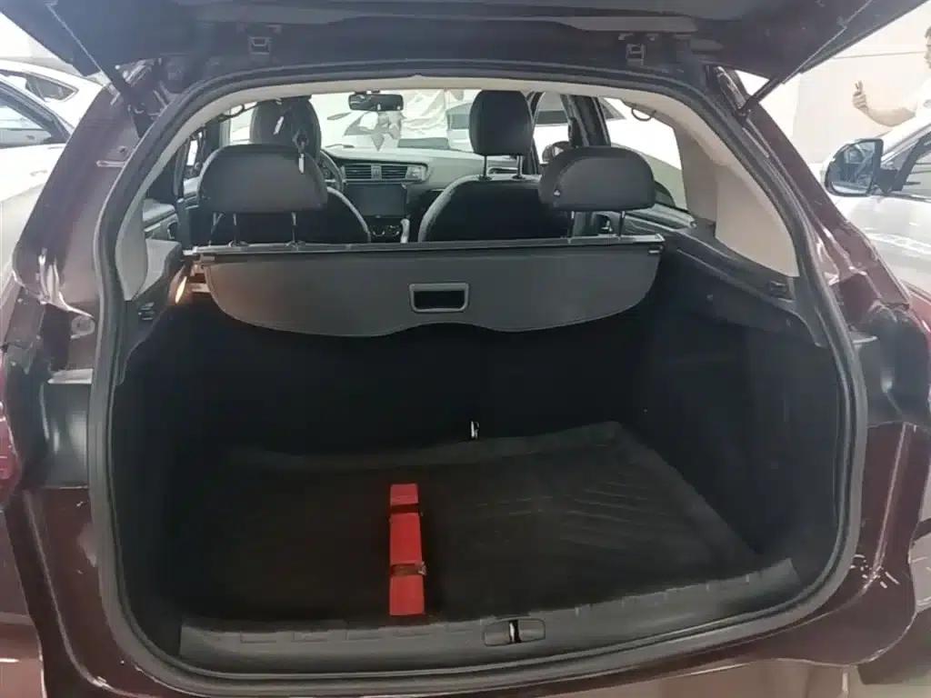 Citroën C3-XR 2015 1.6L Manual Pioneer Edition — миниатюра 19