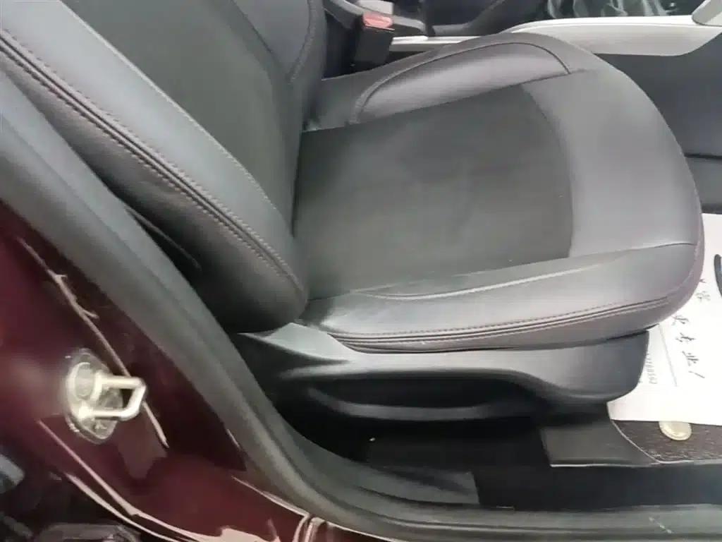 Citroën C3-XR 2015 1.6L Manual Pioneer Edition — миниатюра 25