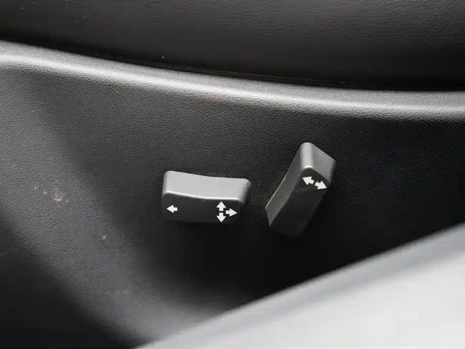 Citroën C4L 2015 1.8L Automatic Luxury Edition — миниатюра 6