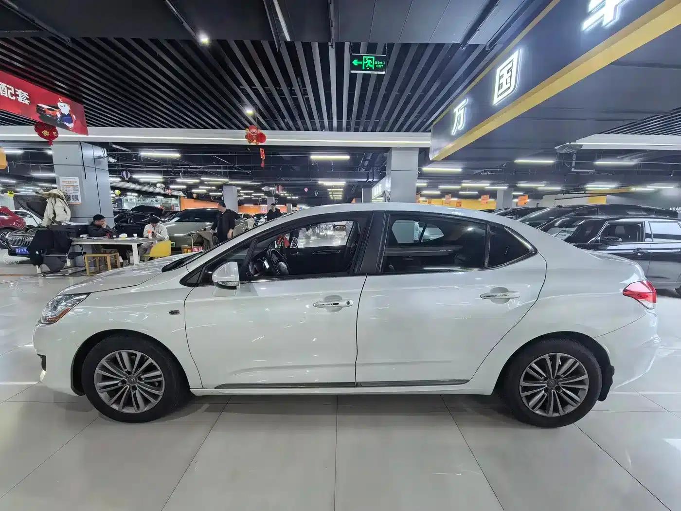 Citroën C4L 2014 1.8L Smart Drive Automatic Smart Edition — миниатюра 9