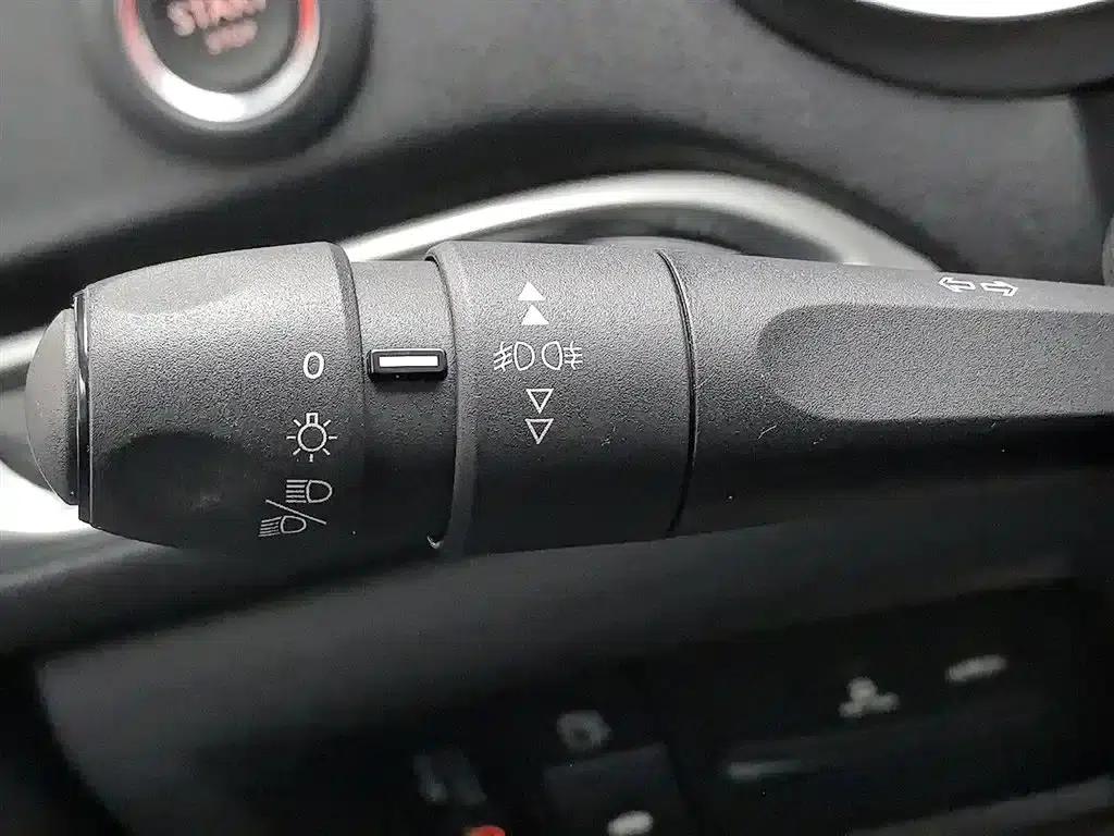 Citroën C4L 2014 1.6THP Smart Drive Automatic Smart Edition — миниатюра 21