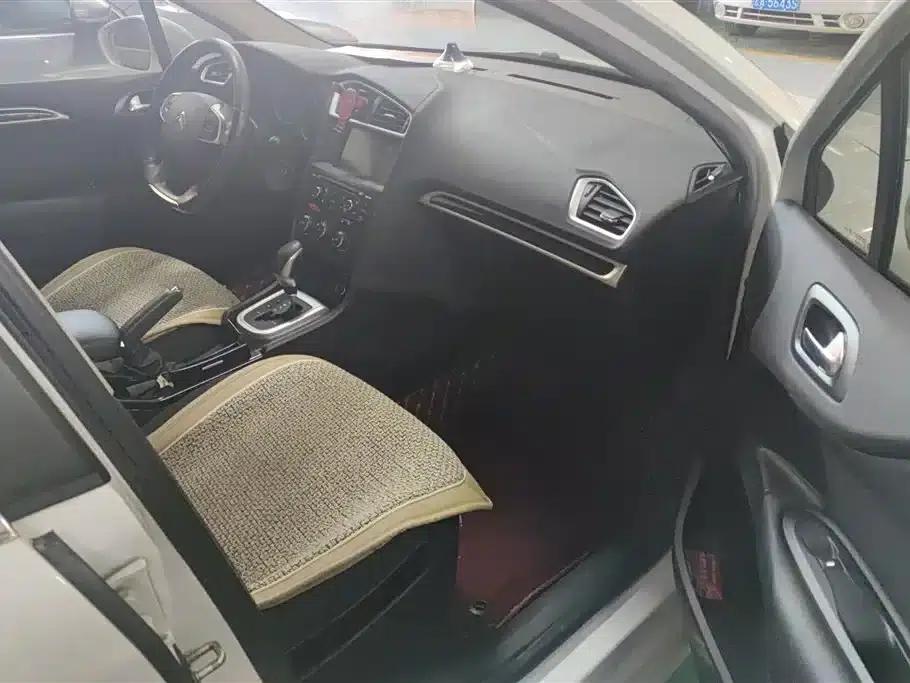 Citroën C4L 2015 1.8L Automatic Luxury Edition — миниатюра 8