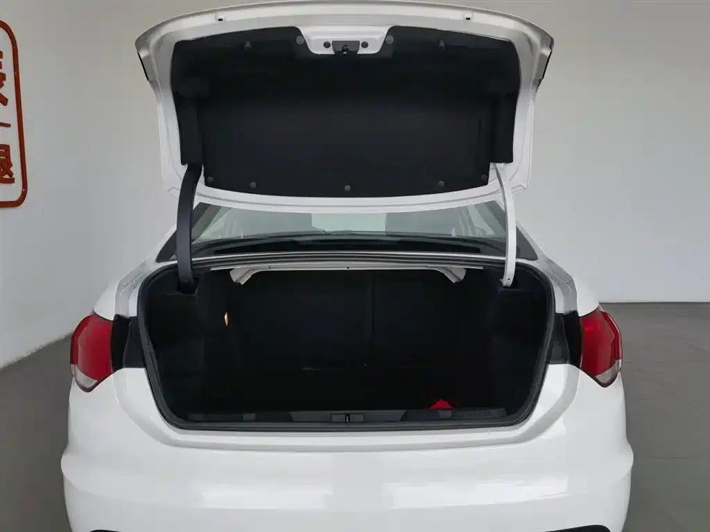 Citroën C4L 2014 1.8L Intelligent Drive Manual Enjoyment Edition — миниатюра 16