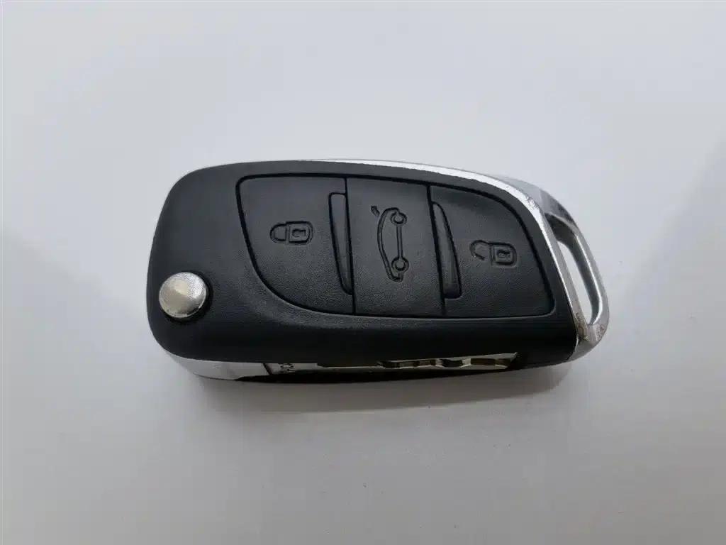 Citroën C4L 2014 1.8L Intelligent Drive Manual Enjoyment Edition — миниатюра 19