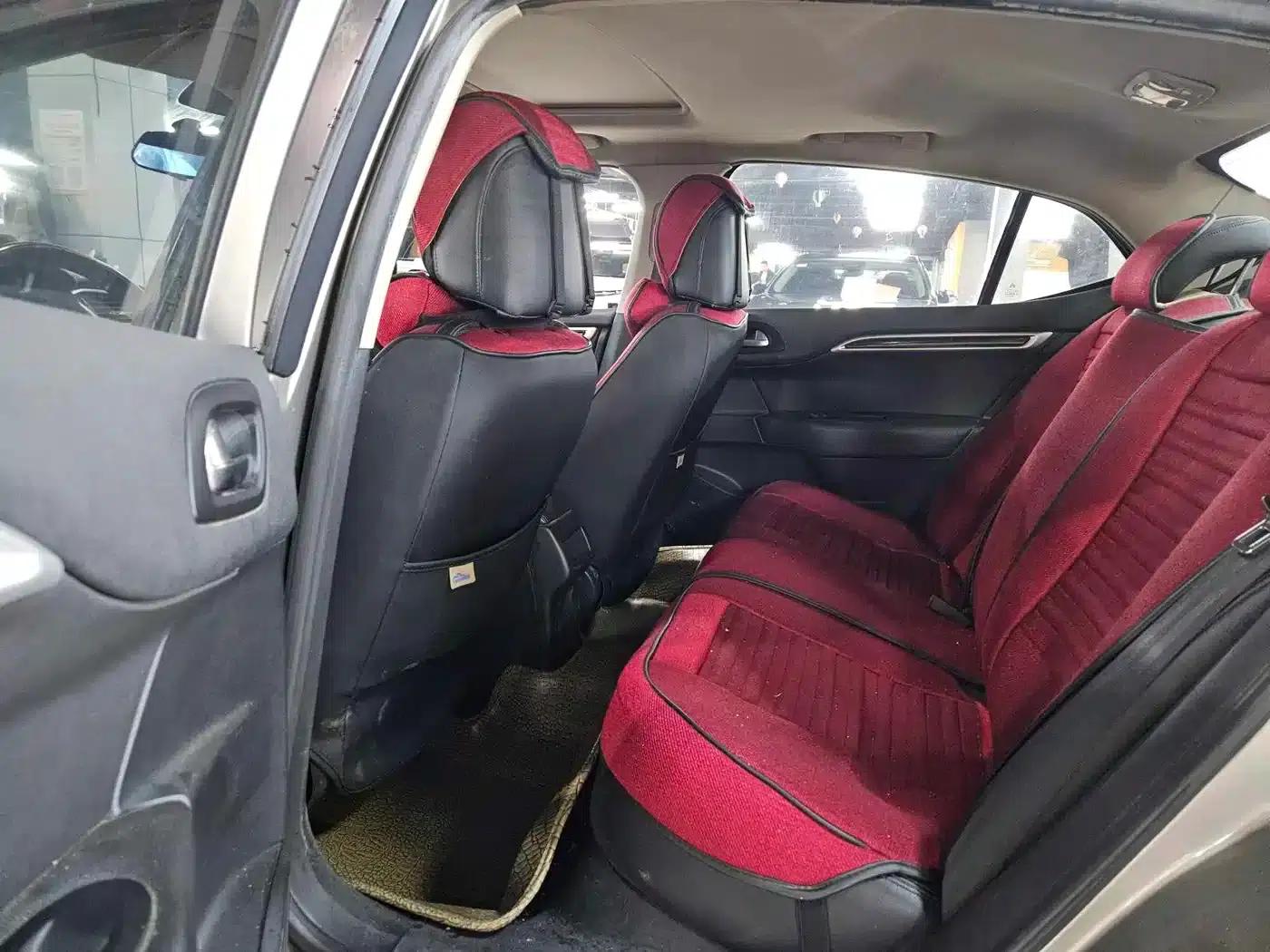 Citroën C4L 2013 1.8L Automatic Enjoy Edition — миниатюра 5