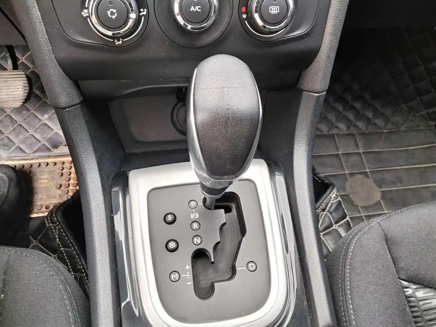 Citroën C4L 2014 1.8L Smart Drive Automatic Enjoyment Edition — миниатюра 12