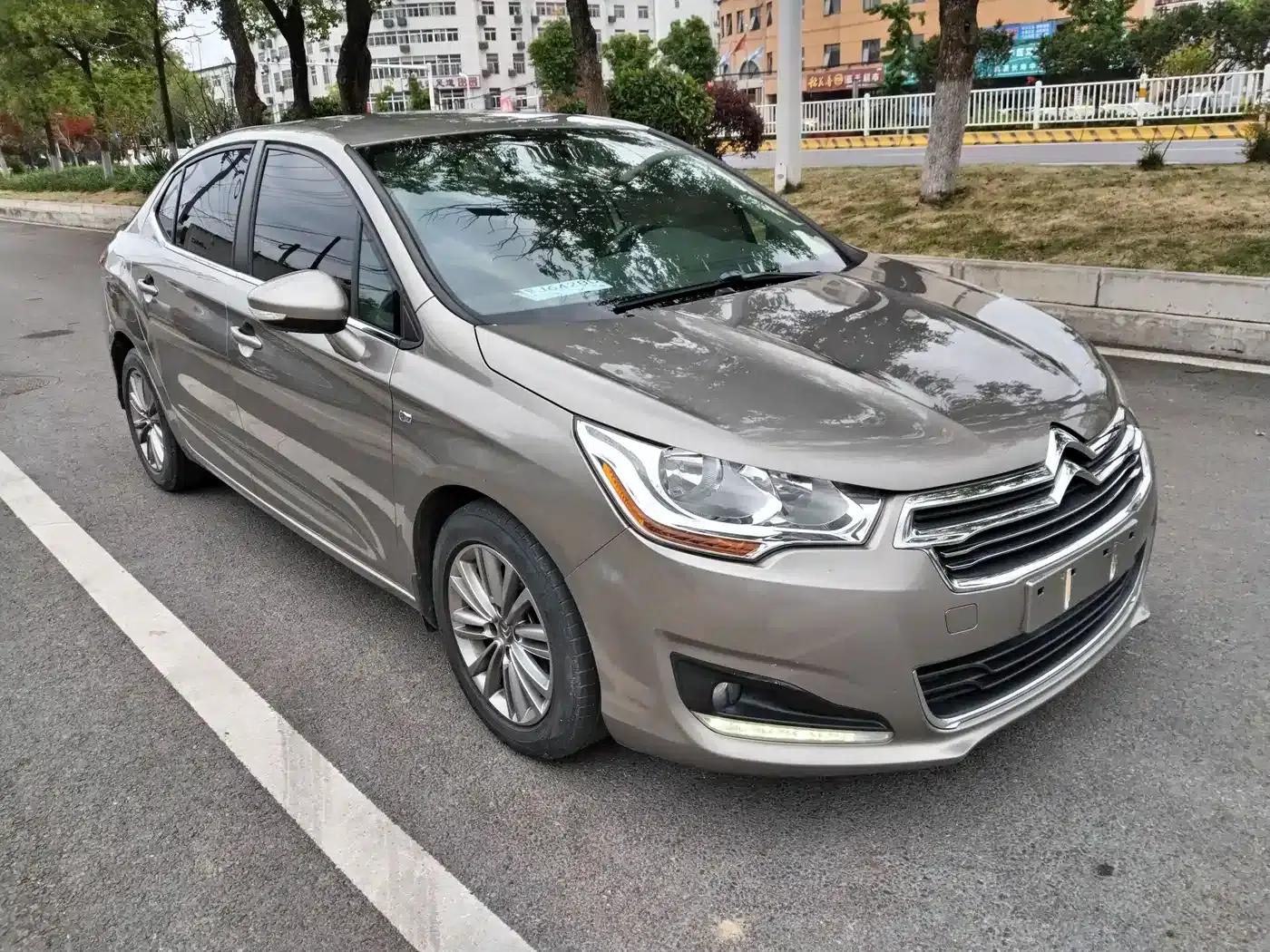 Citroën C4L 2014 1.8L Smart Drive Automatic Enjoyment Edition — миниатюра 3