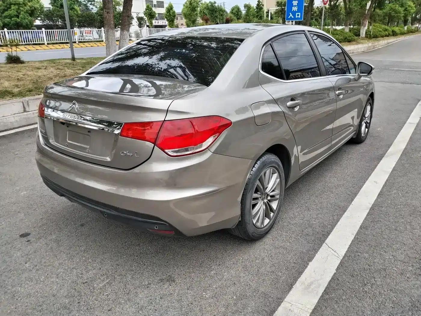 Citroën C4L 2014 1.8L Smart Drive Automatic Enjoyment Edition — миниатюра 6