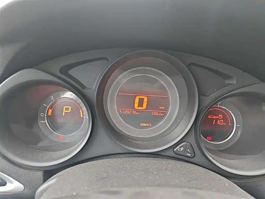 Citroën C4L 2014 1.8L Smart Drive Automatic Enjoyment Edition — миниатюра 12