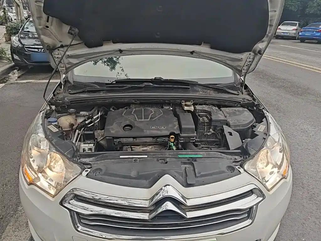 Citroën C4L 2014 1.8L Smart Drive Automatic Enjoyment Edition — миниатюра 20